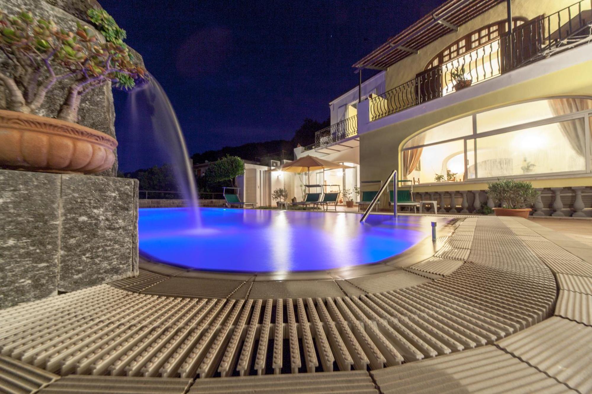 Hotel Ape Regina Casamicciola Terme Exterior photo